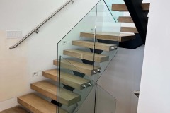 Frameless-no-posts-no-top-rail_1200